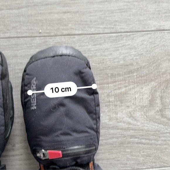 Hestra Insulated Ski Mittens | Leather Palm | Black | Size 5 - Picture 5 of 7